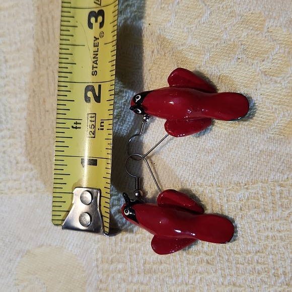 Folk art red tropical parrot earrings - Picture 7 of 9